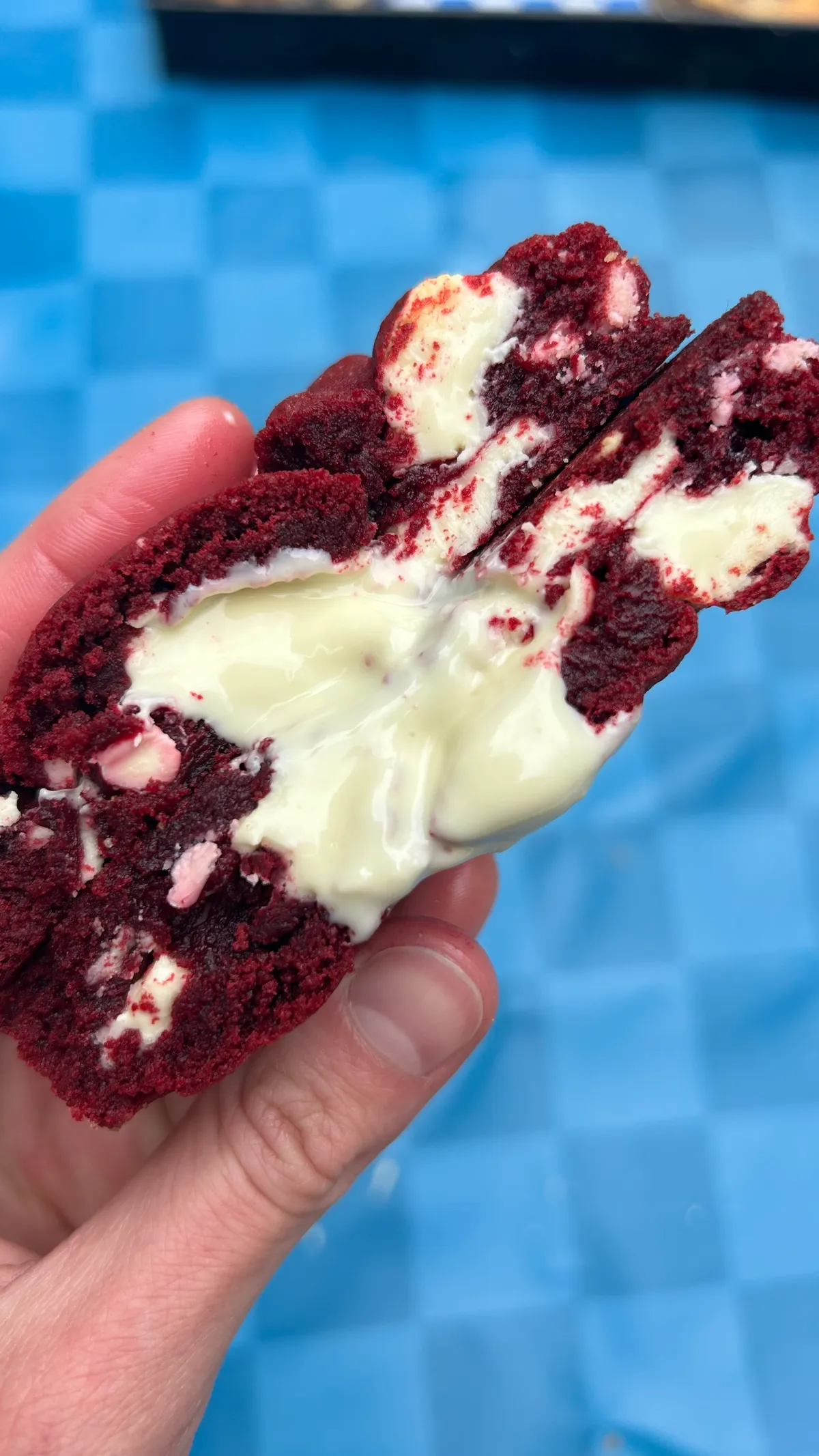 RED-VELVET